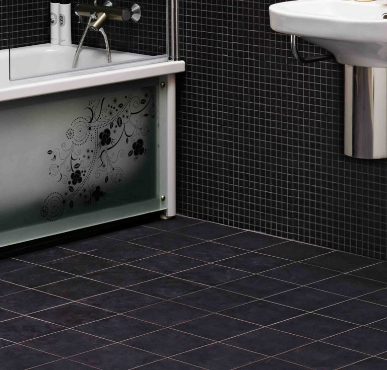 Дизайн ванной черная плитка
