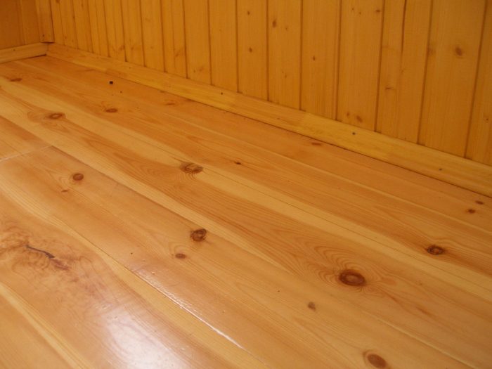 деревянный пол на балконе