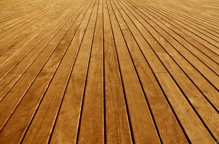 деревянный пол