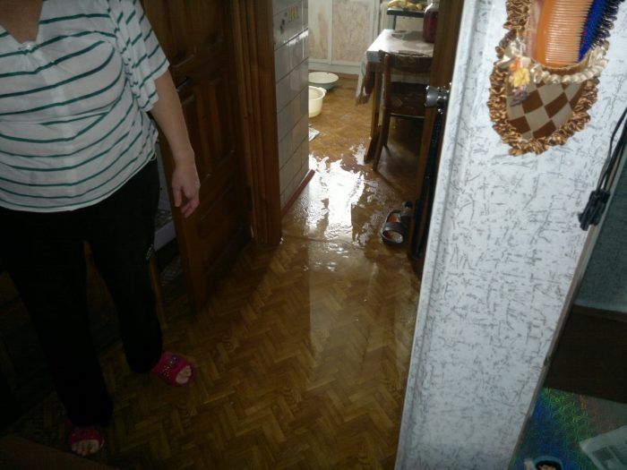 Соседи затопили квартиру. Что надо доказать, чтобы получить деньги за вред?